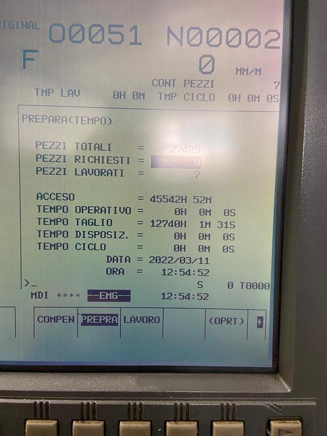 Usato 2001 CENTRO A MONTANTE MOBILE FAMUP mod.MMV 160