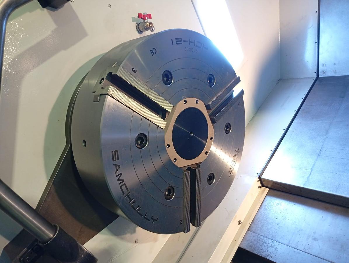 Used 2005 DOOSAN lathe mod.S670LM