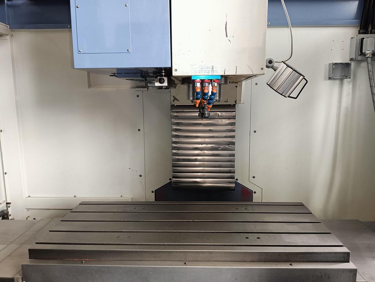 D'occasion Centre vertical FAMUP 2002, modèle MCL 120E