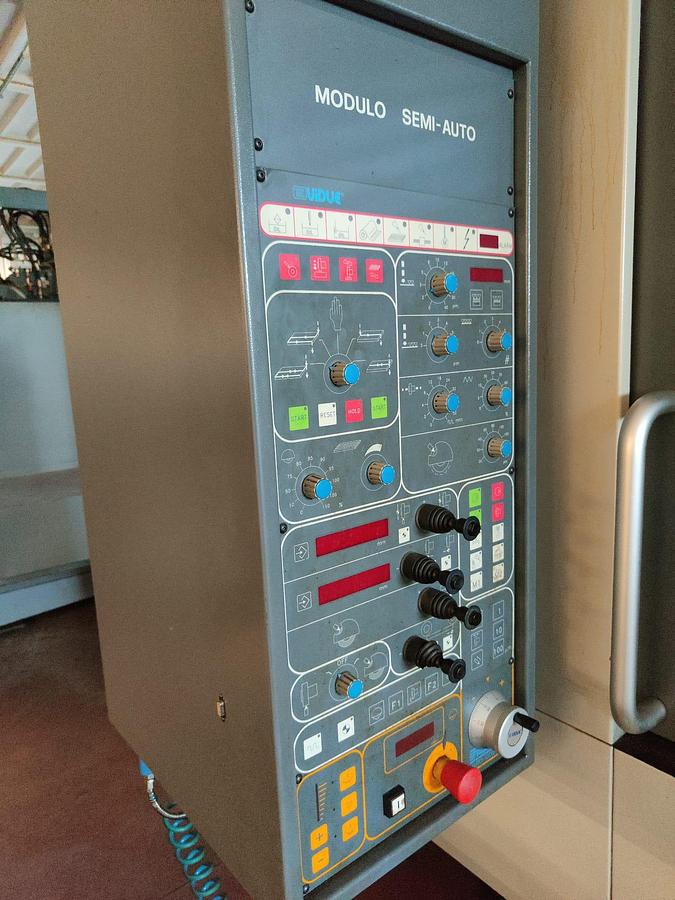 Usato 2000 HORIZONTAL GRINDING MACHINE FAVARETTO model MB75