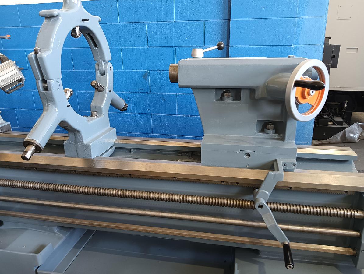 Used CLOVIS MERLI PARALLEL LATHE
