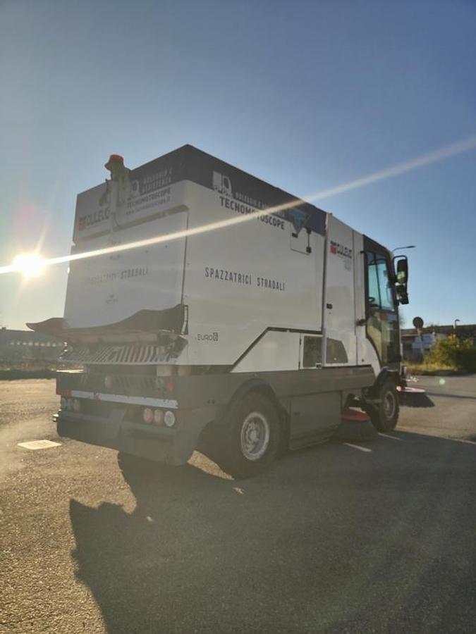 Refurbished REVISED ROAD SWEEPER DULEVO 3000 EU6