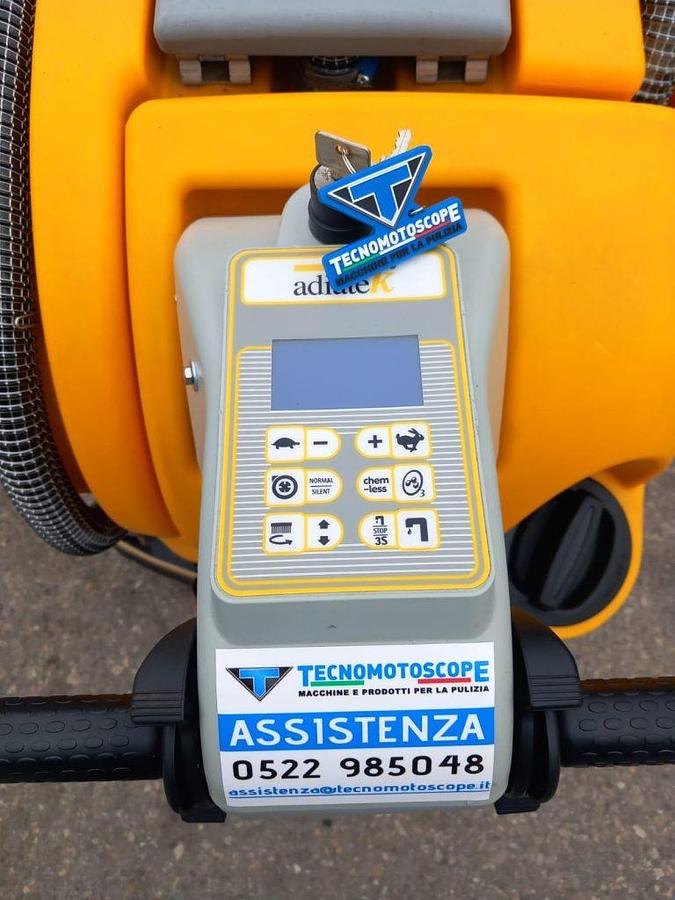 Refurbished REVISIONED OPAL 66 FLOOR SCRUBBER