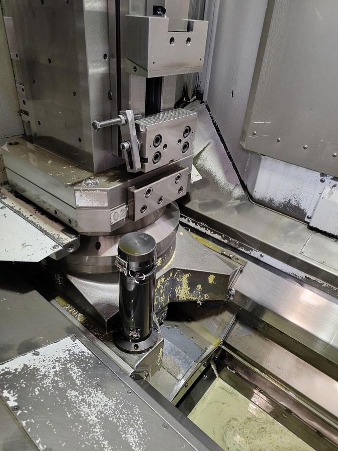 Used 2010 Mori Seiki NH4000 DCG Horizontal Machining Center with Pallet Changer