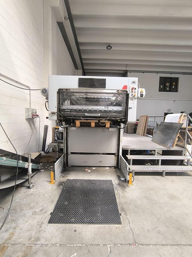 Used 1975 Wupa 4.1 Automatic Flatbed Die Cutter