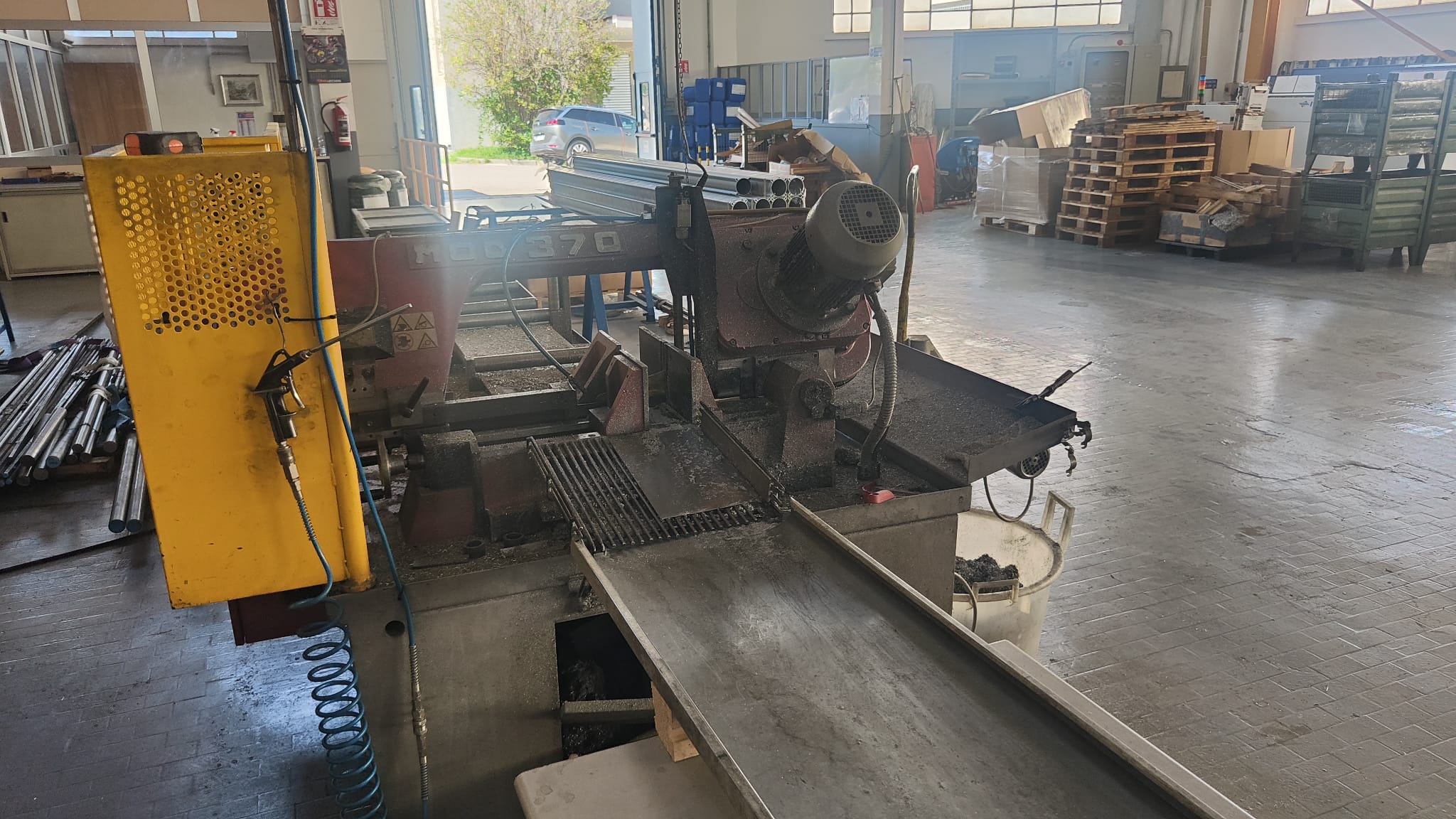 Used 2007 WHITE SAW model.370A