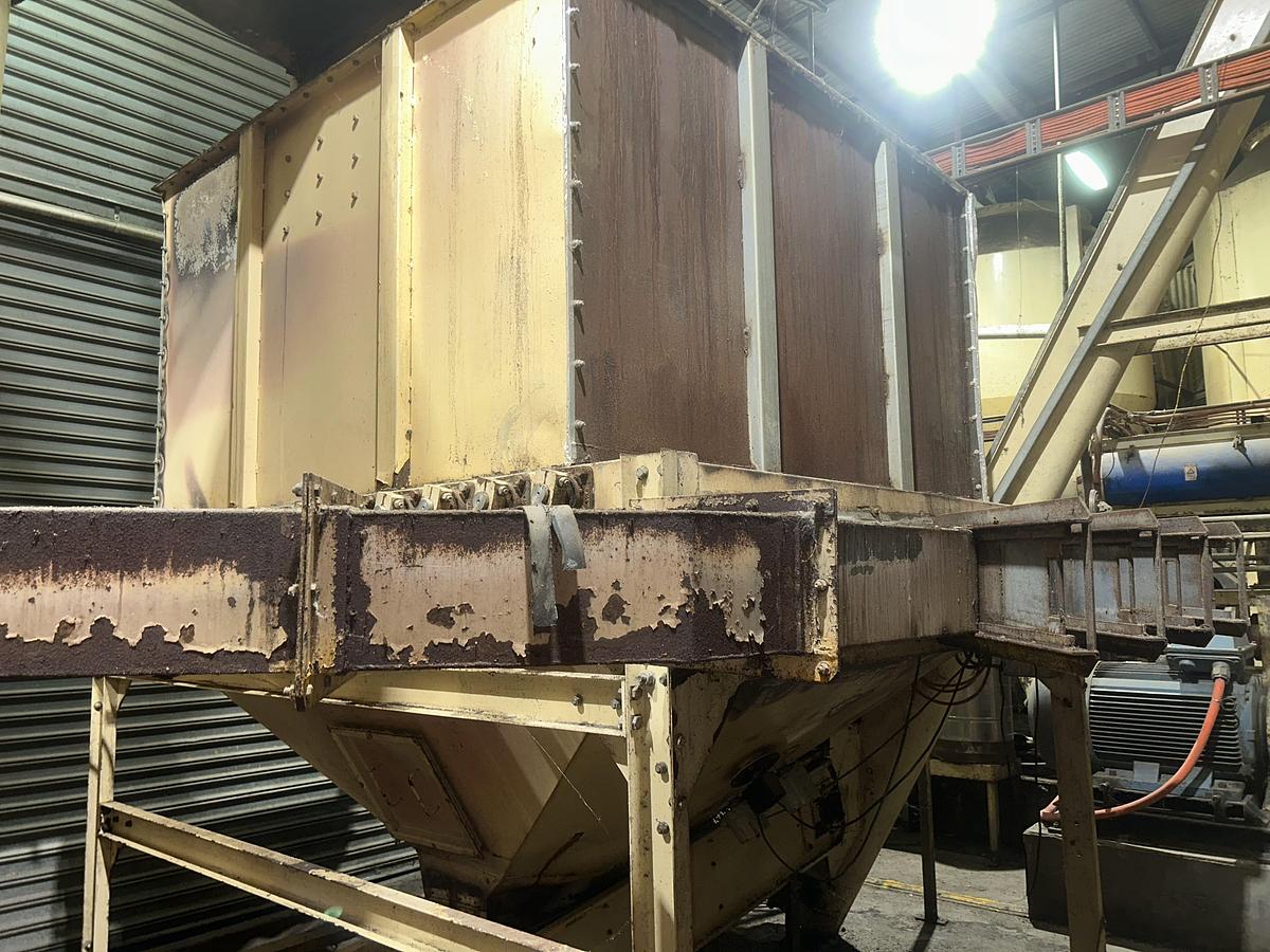 Used Complete dry petfood manufacturing plant