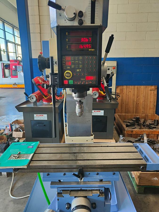 Used 2001 DRILLING-MILLING MACHINE SERRMAC model.TCS 40