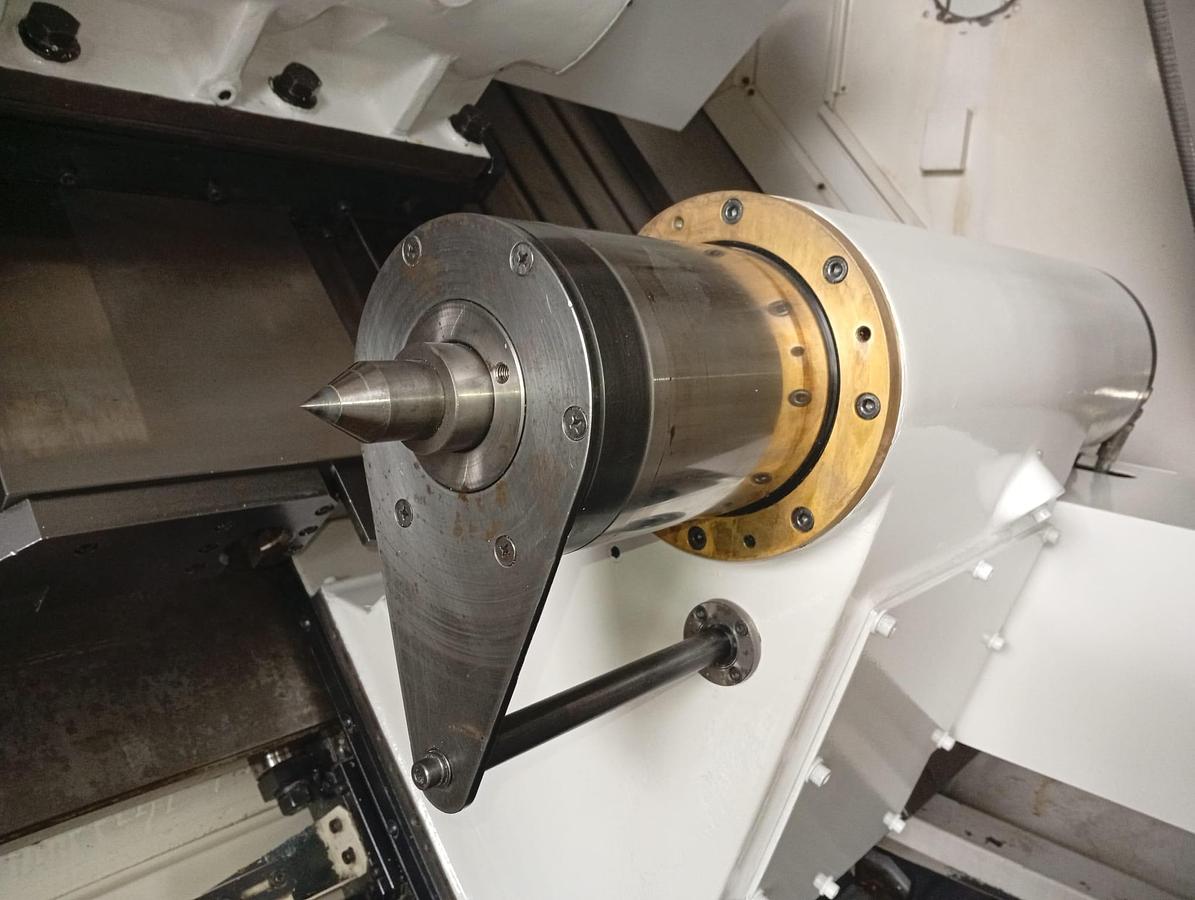 Used 2005 HWACHEON LATHE MOD. HI-TECH 700