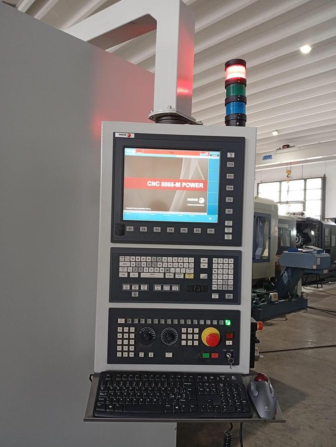 Used 2017 MICROCUT VERTICAL MACHINING CENTER mod.VMC-1600 F