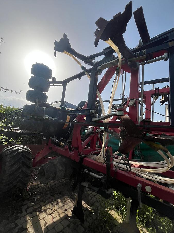 Used 2007 Tecnoagricola 451 DO Pneumatic Seed Drill