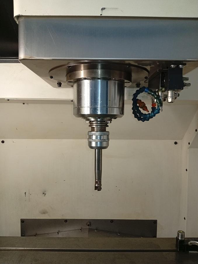 D'occasion CENTRE D'USINAGE À PORTIQUE SIMAK-VESTA, modèle SK105 SE, 2008