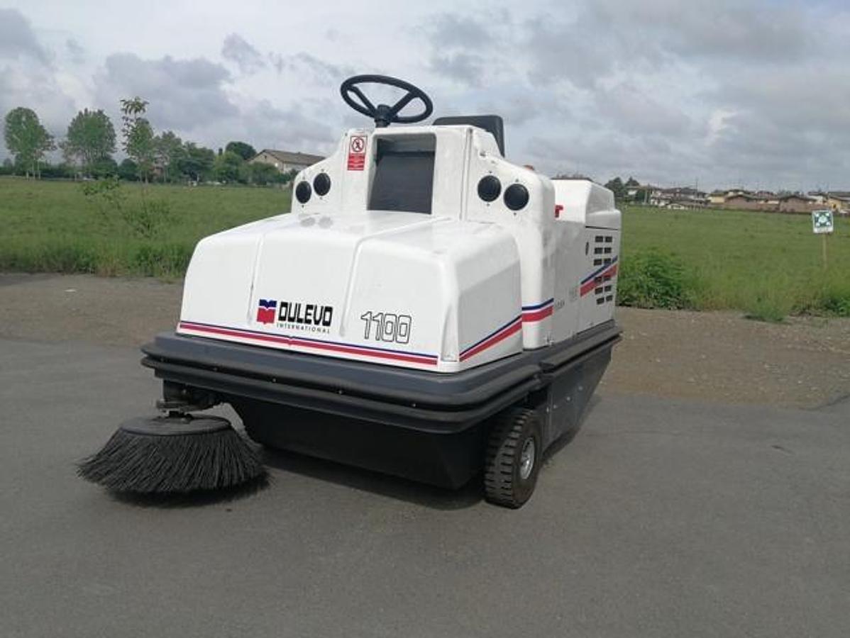 Used 2020 INDUSTRIAL FLOOR SCRUBBER DULEVO 1100 EH