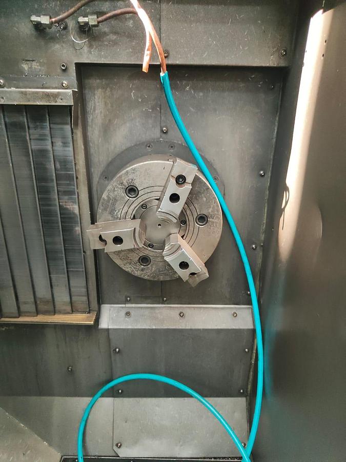 Used 2005 DOOSAN LATHE mod.QL 300HM