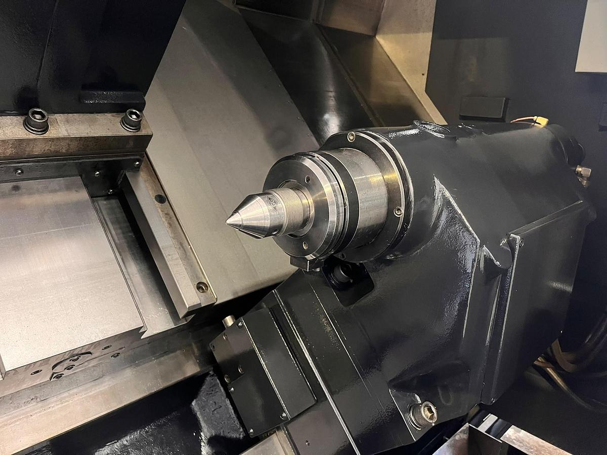 Used 2007 DOOSAN PUMA 400B LATHE