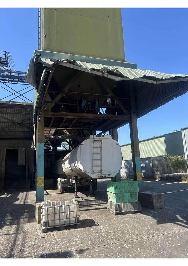 Used Complete dry petfood manufacturing plant