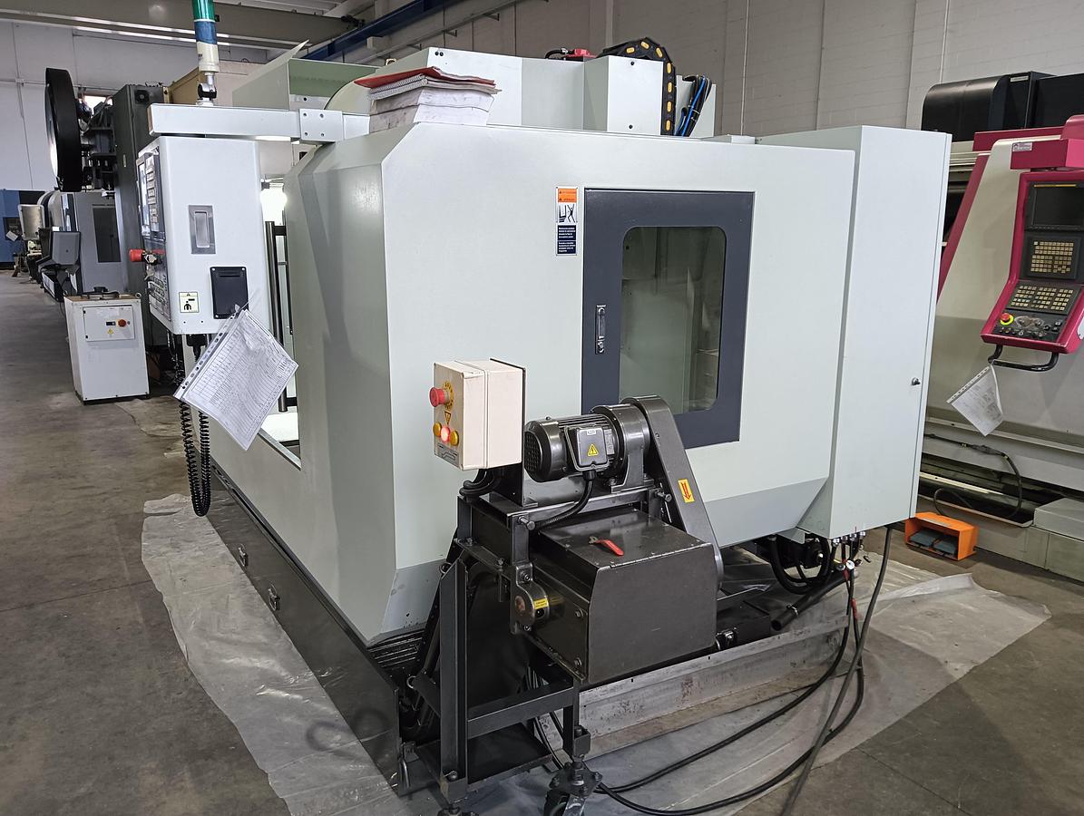 D'occasion Centre d'usinage vertical LAGUN LEAN MACHINERY, modèle MV 12, 2008