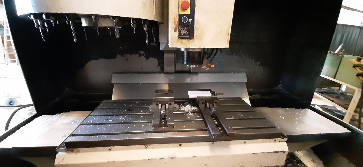 Used 1998 Kondia  B1050 CNC Vertical Machining Center