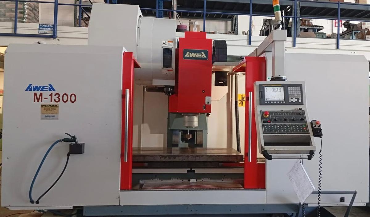 D'occasion Centre d'usinage AWEA BM-1300