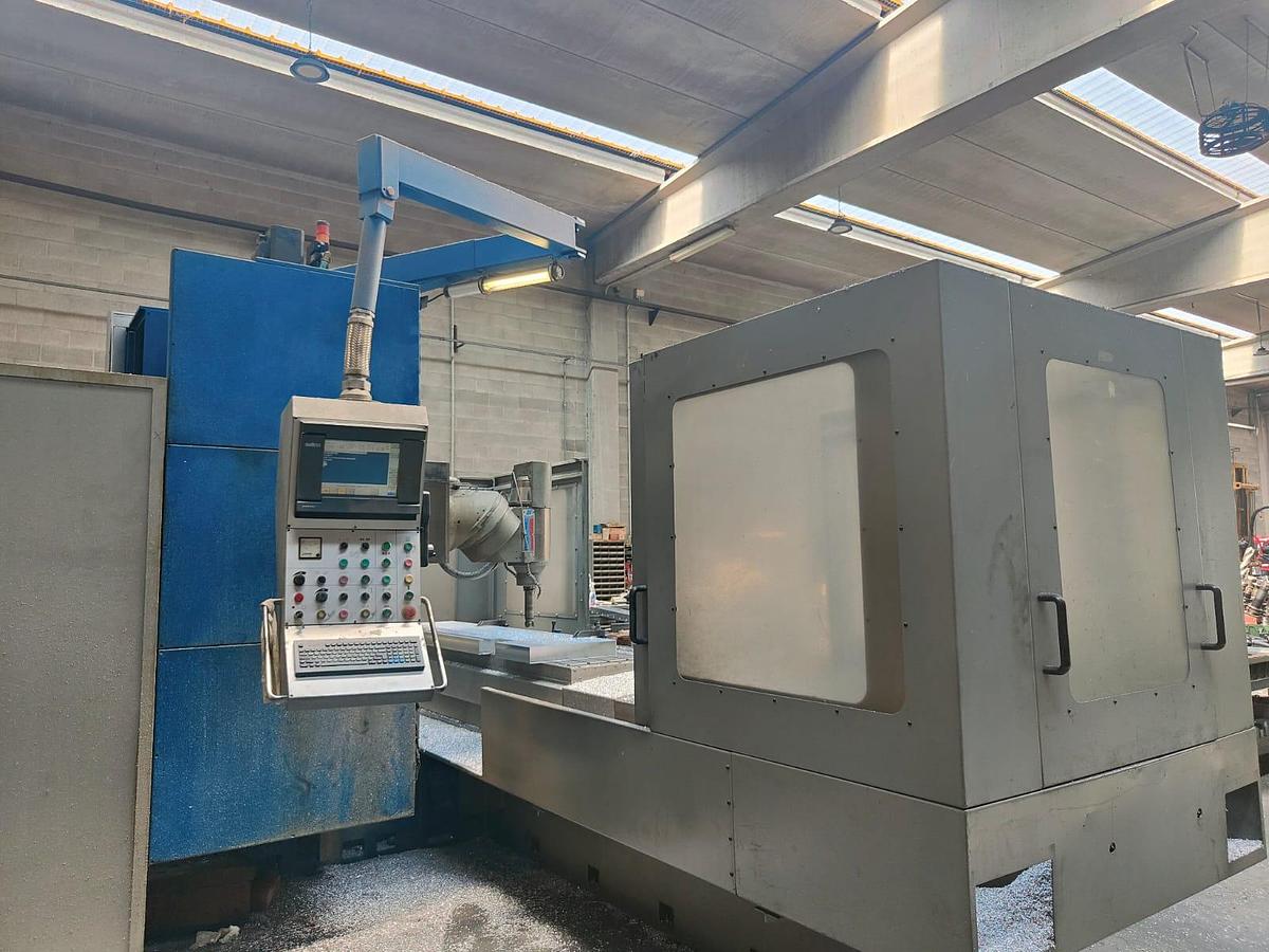 D'occasion FRAISEUSE FIL 2002 mod.FS 200 VITESSES