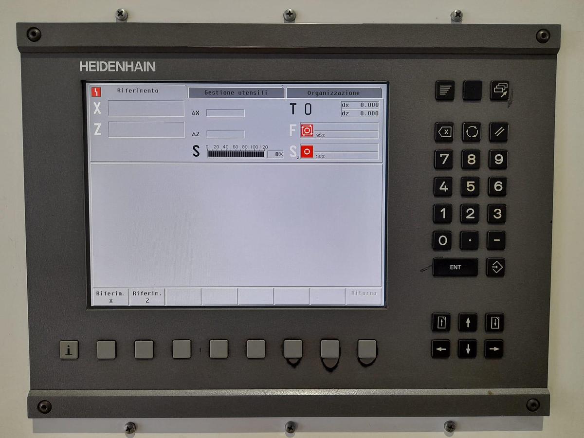 Usato 2002 TORNIO AD AUTOAPPRENDIMENTO E CNC  KOVOSVIT-MAS mod.MT70