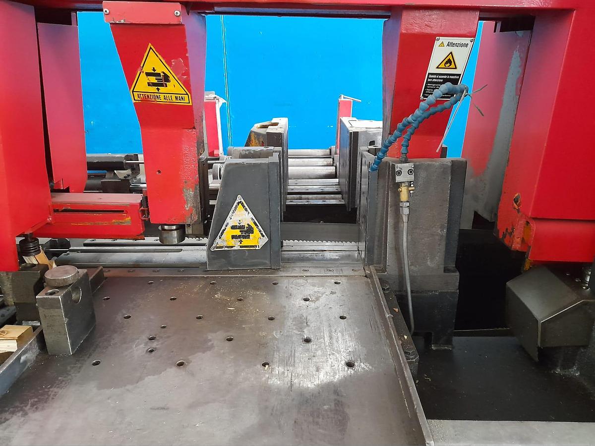 Used 2001 AMADA sawing machine mod.HFA-500CNC