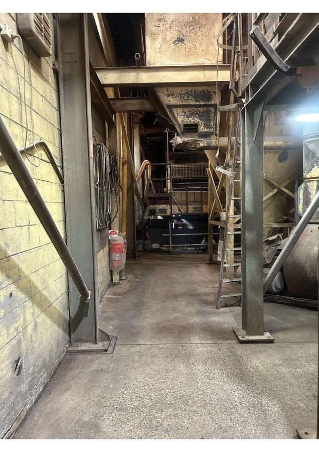 Used Complete dry petfood manufacturing plant