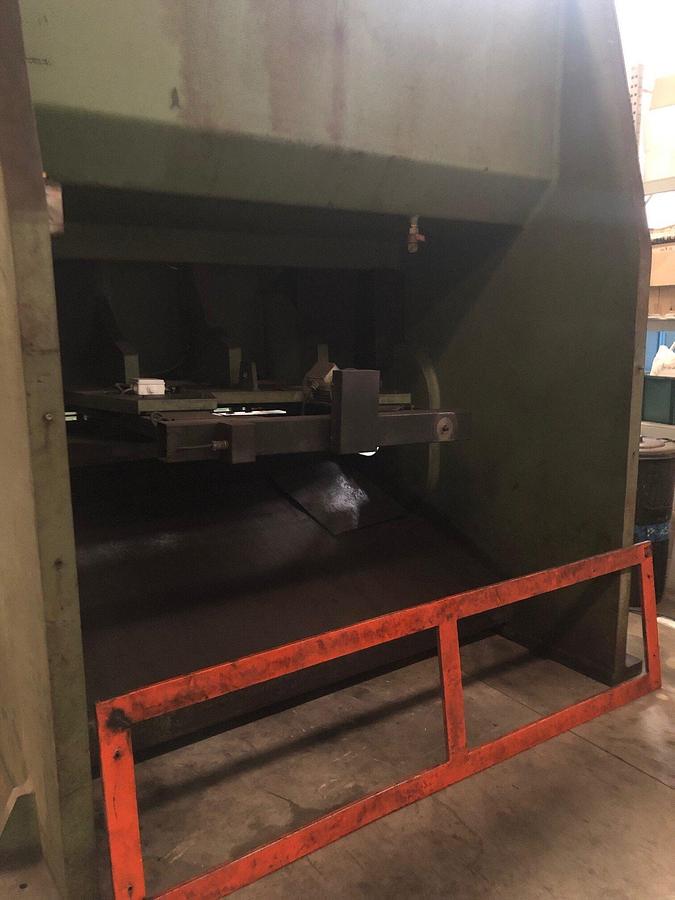 Used HYDRAULIC GUILLOTINE BRAND CML TYPE C.O. MOD CSE 12.40 CP. B08-10625