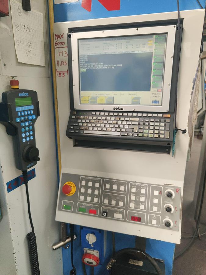 Used 2001 VERTICAL PORTAL CENTER KONDIA model.HM2010