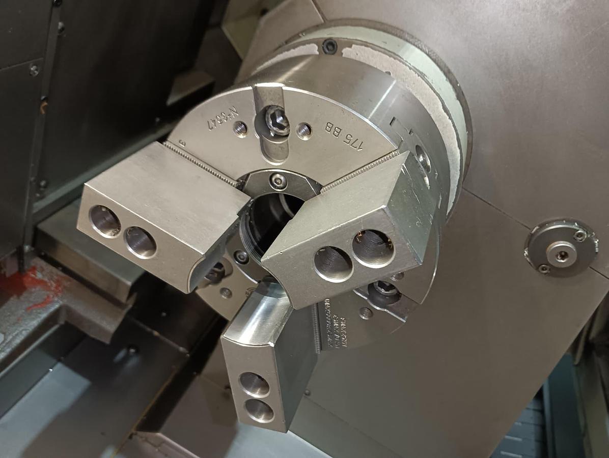 Used 2004 BIGLIA B550YS LATHE WITH LOADER