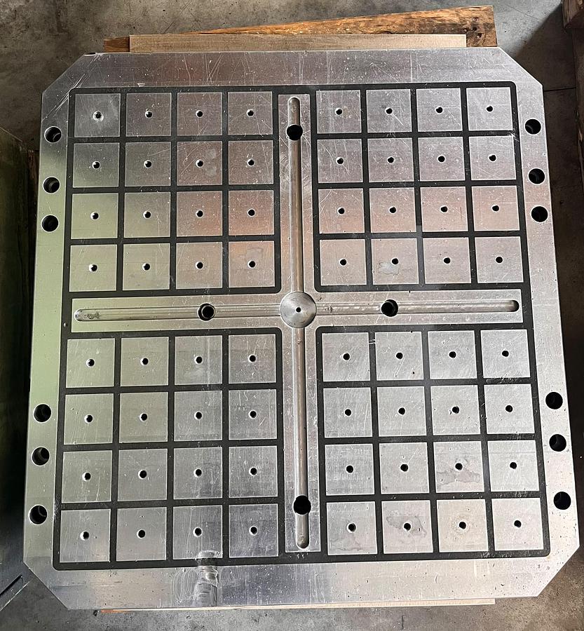 Used SPD MAGNETIC TABLE 830 X 800