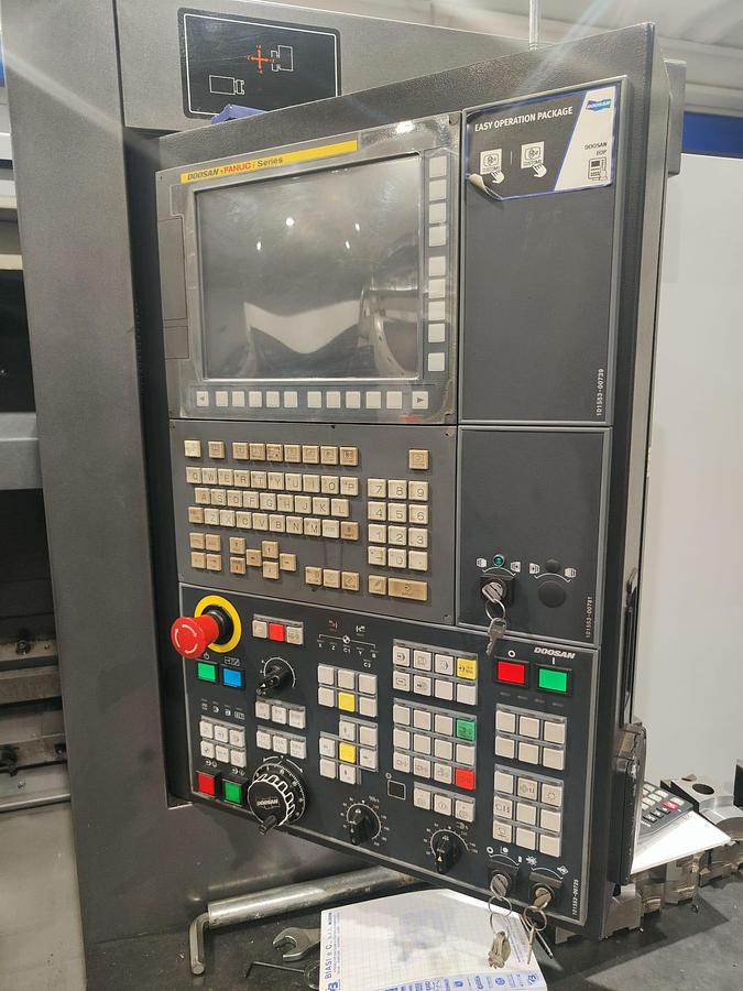 Used 2018 DOOSAN PUMA 2600 LATHE