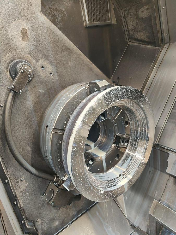 Used 2006 DOOSAN PUMA 700 LM LATHE