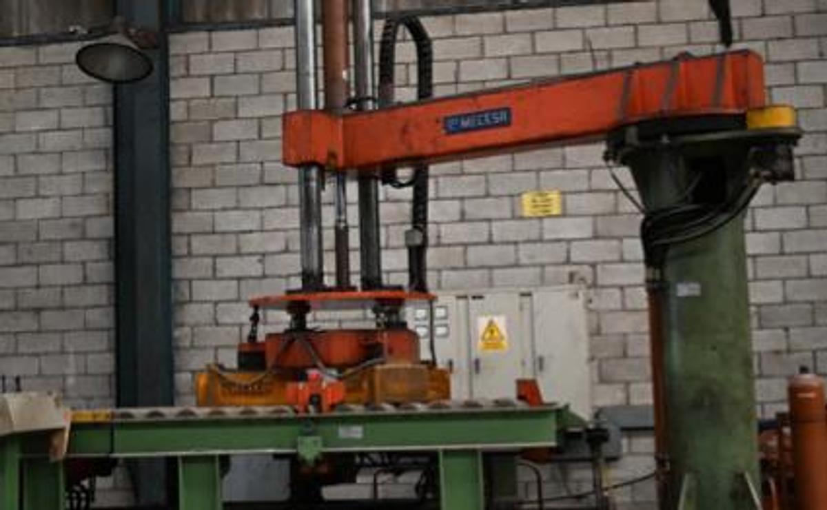 Used Mecesa Strapping Packager