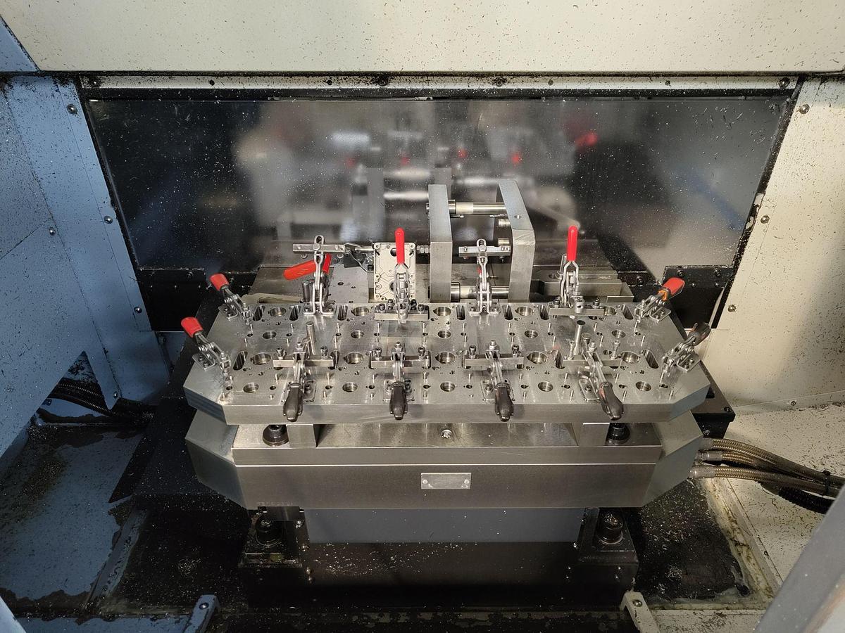 Used 2018 Doosan VC 3600 Twin Pallet Vertical Machining Center – Fanuc Control