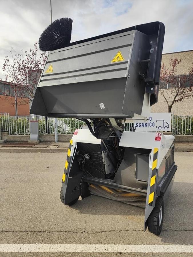 Used INDUSTRIAL FLOOR SCRUBBER DULEVO 120 EH ELECTRIC