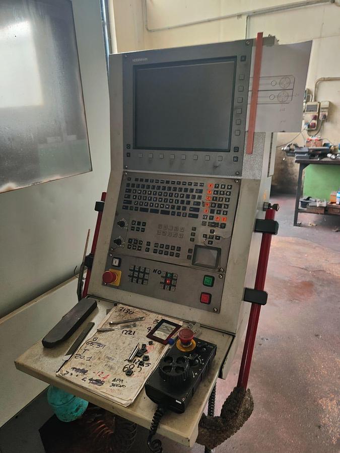 D'occasion CENTRE D'USINAGE QUASER 2008 mod.MV 204 CPL/12