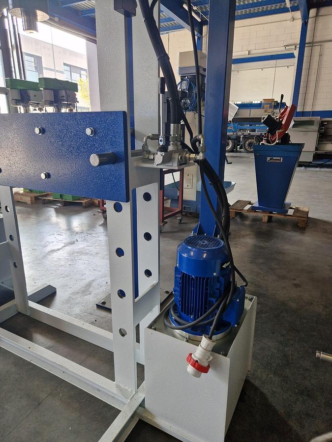 NEW PRESS mod.50 art.320