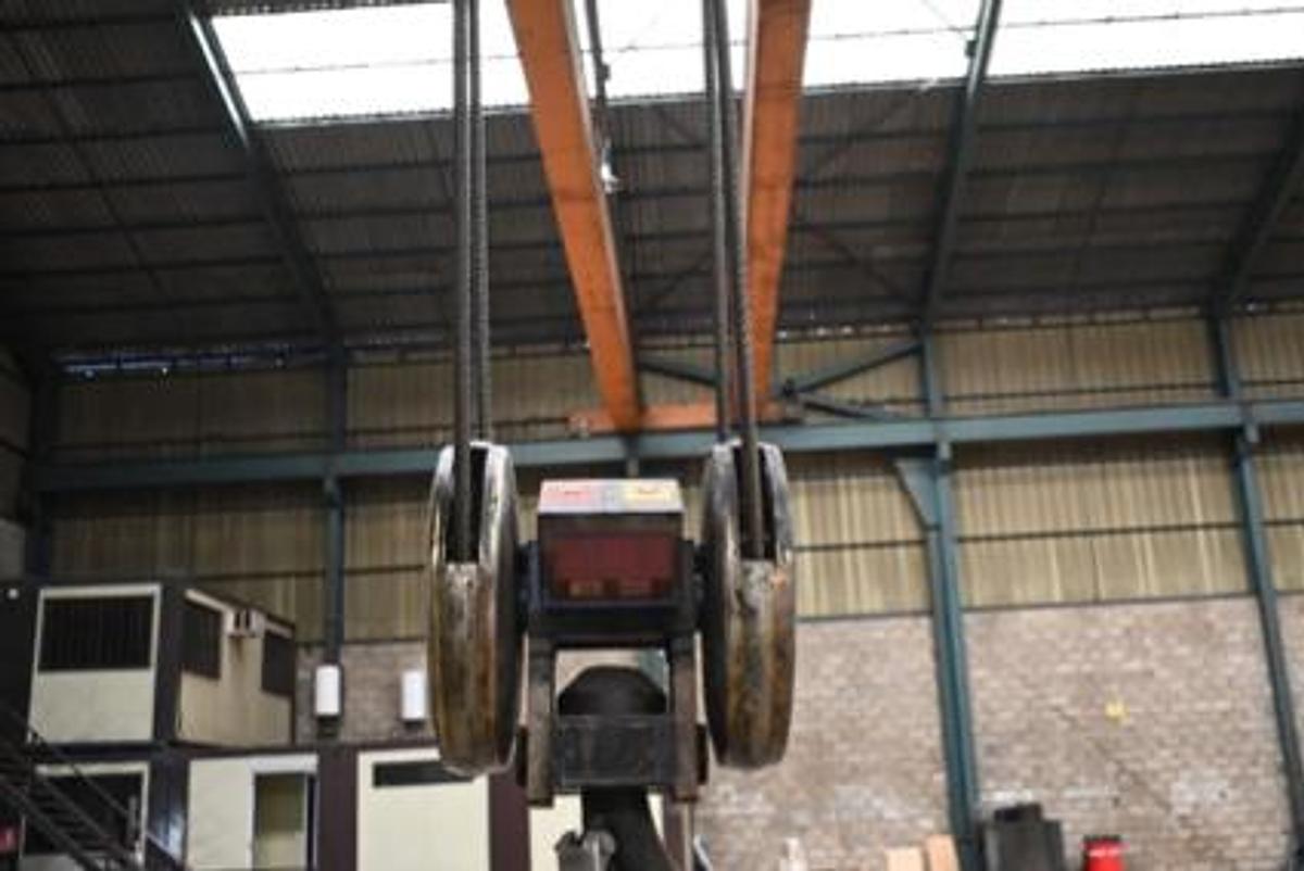 Used Dmac, GH Overhead cranes