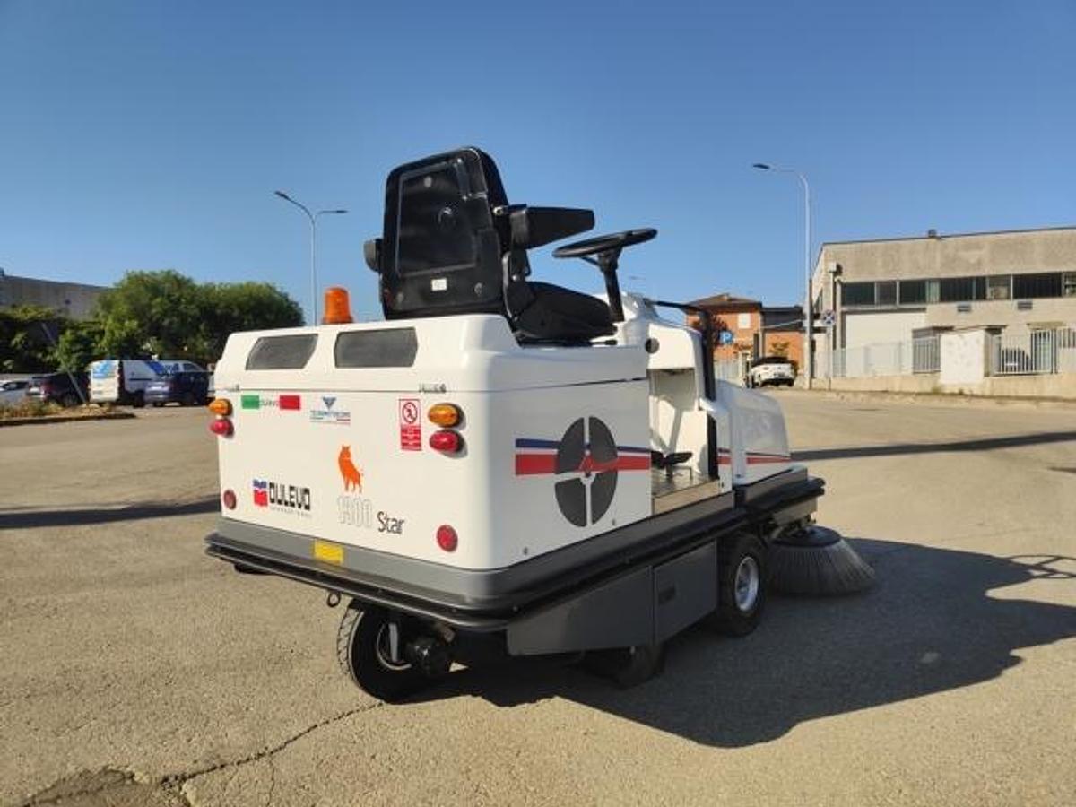 Refurbished 2016 INDUSTRIAL FLOOR SCRUBBER DULEVO 1300 EH REVISED