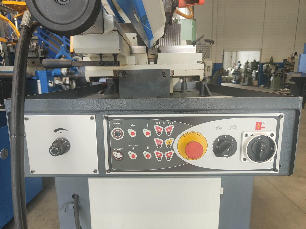 Used 2007 MACC SAWING MACHINE mod. SPECIAL 300 SI