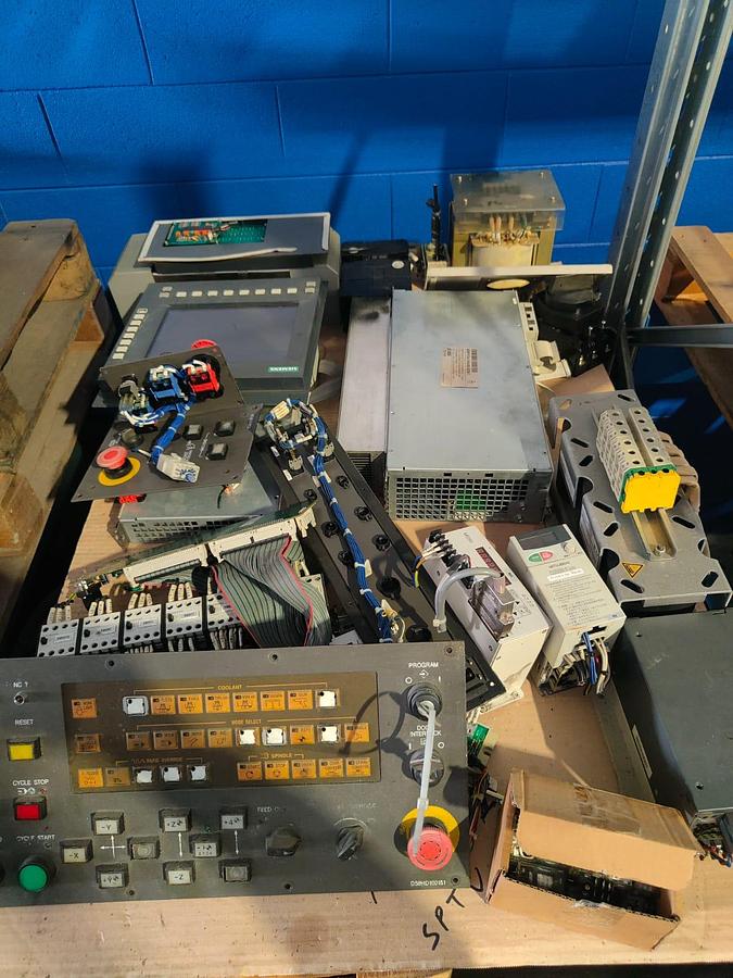 Used SPARE PARTS VERTICAL CENTER ROTOPALLET HYUNDAI model SPT-V550D