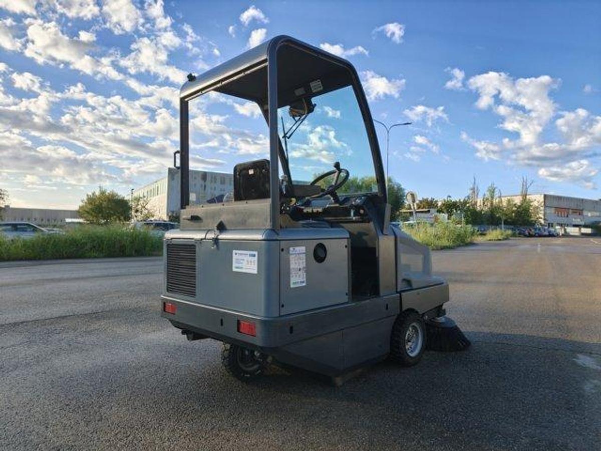 Refurbished REVISED KARCHER KM 130-300 INDUSTRIAL SCRUBBER