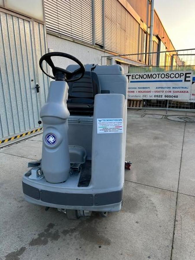 Gebraucht 2008 SPAZZA-LAVA NILFISK BR 850 SC