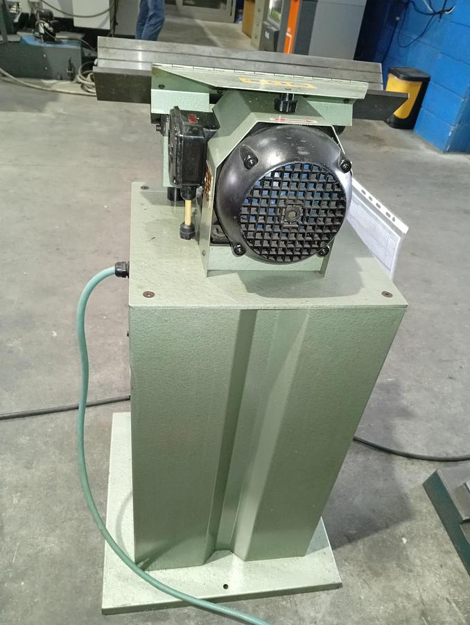 Used 1996 VINEGAR CHAMFERING MACHINE