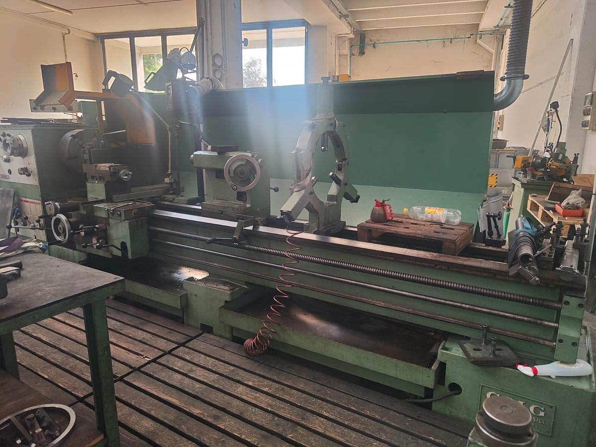 Used GMG PARALLEL LATHE 410 x 3000