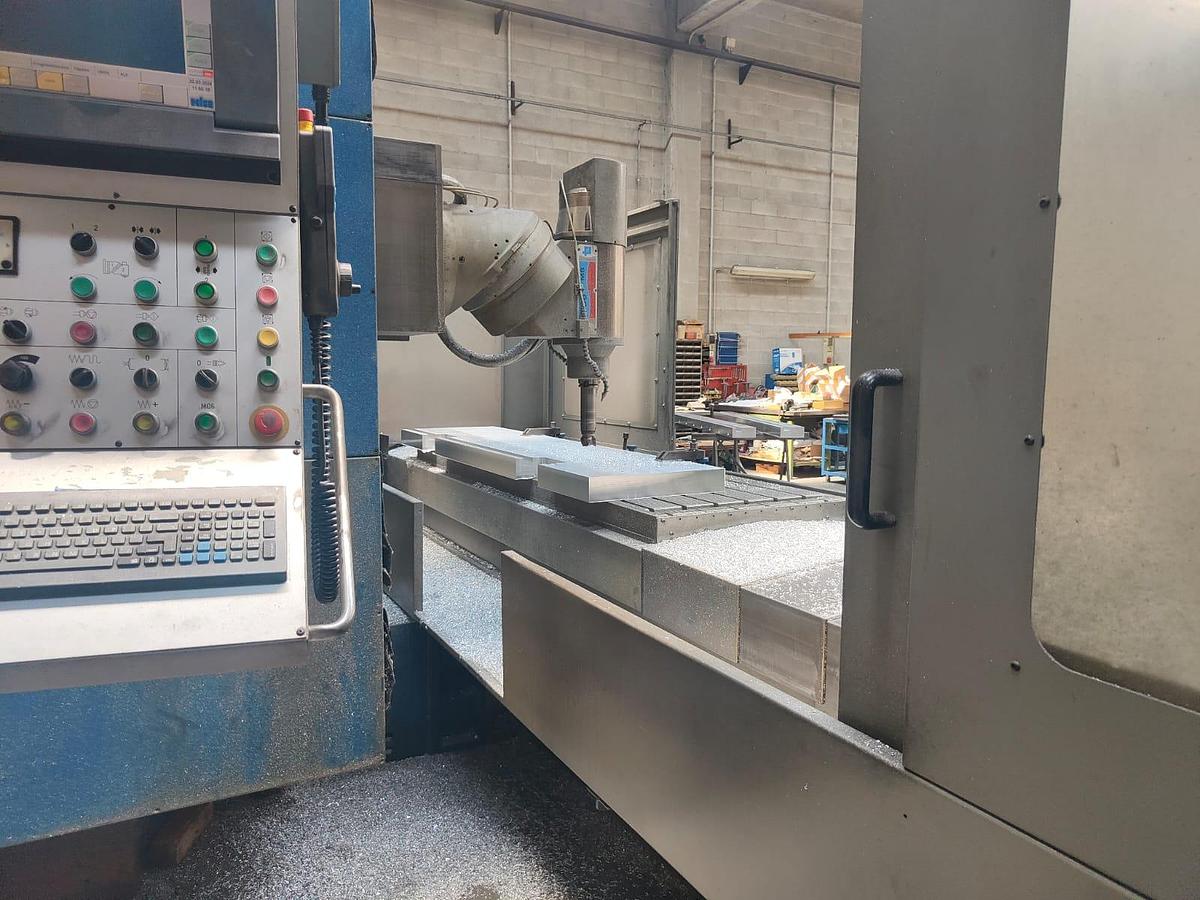 D'occasion FRAISEUSE FIL 2002 mod.FS 200 VITESSES