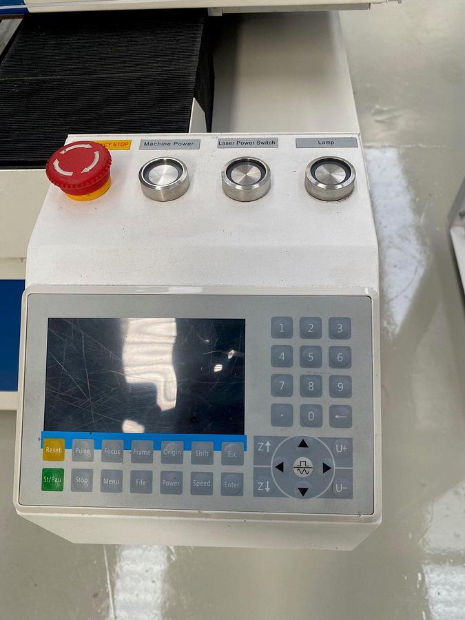 Used LASER CUTTING MACHINE BRAND OPTIC CO2 MOD.OPT 1530