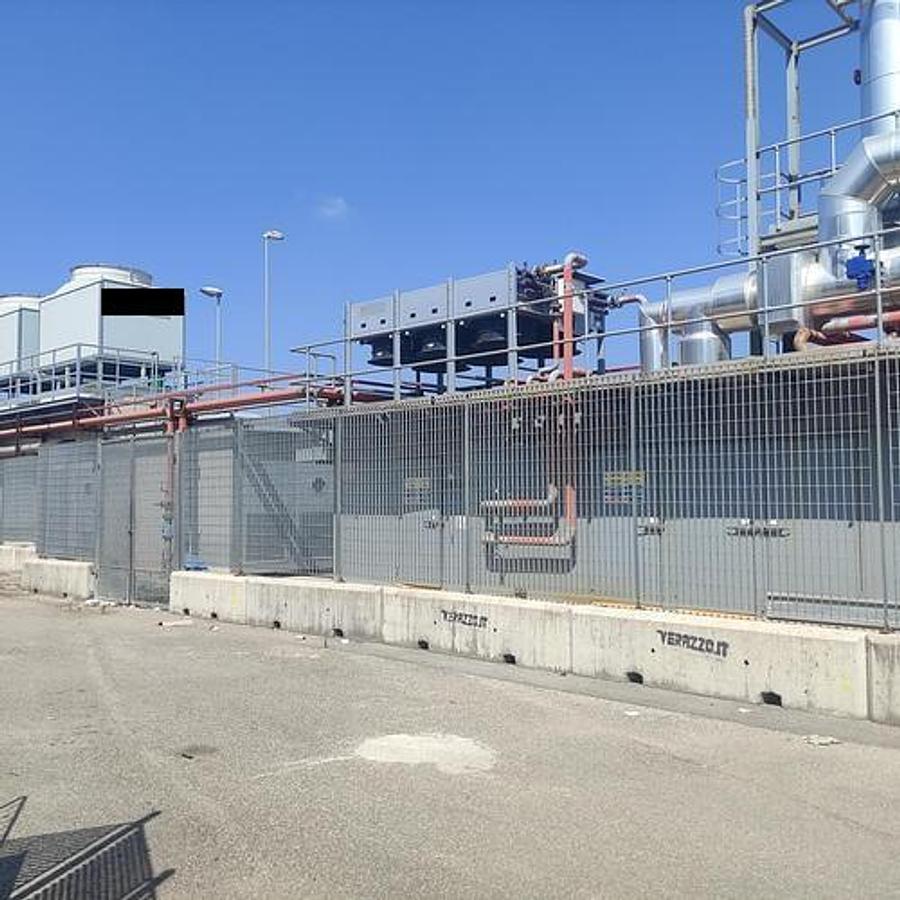 Used Centrica 1.26 MW Natural Gas Trigeneration Plant (CHP) + Carrier Absorption Chiller