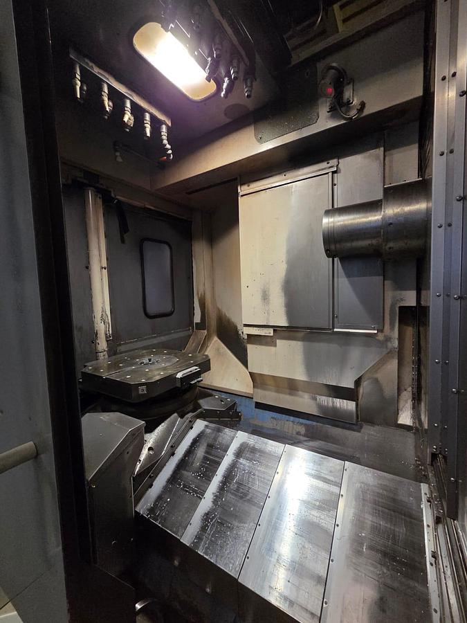 Used 2002 Mazak PFH-5800 Horizontal Machining Center with Pallet Changer